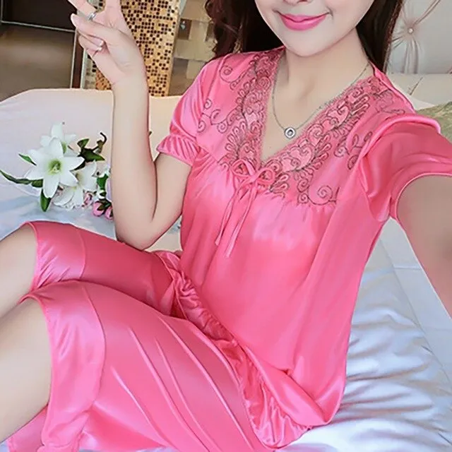 Women Imitated Silk V-Neck Pajamas Set